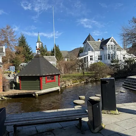 Modern In Near Bergen Osøyro