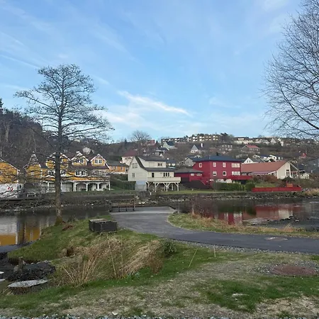 Modern In Near Bergen Apartman Osøyro